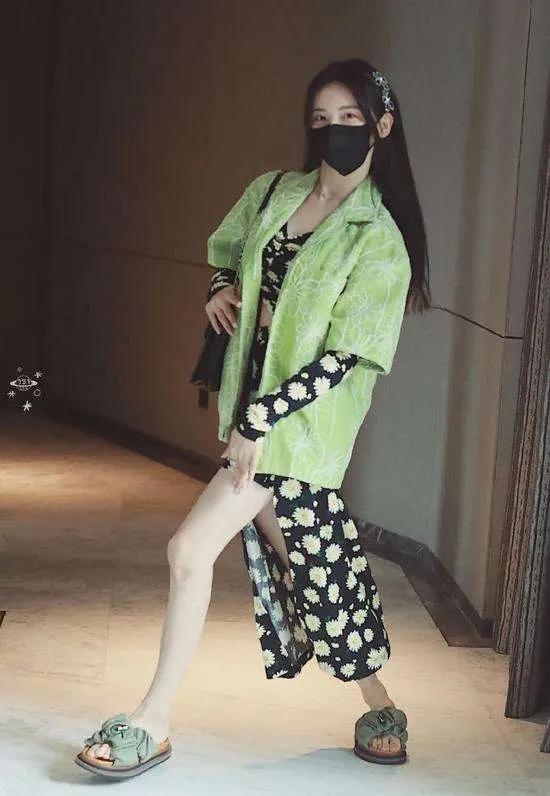 楊超越：錦鯉女孩的絕美照片