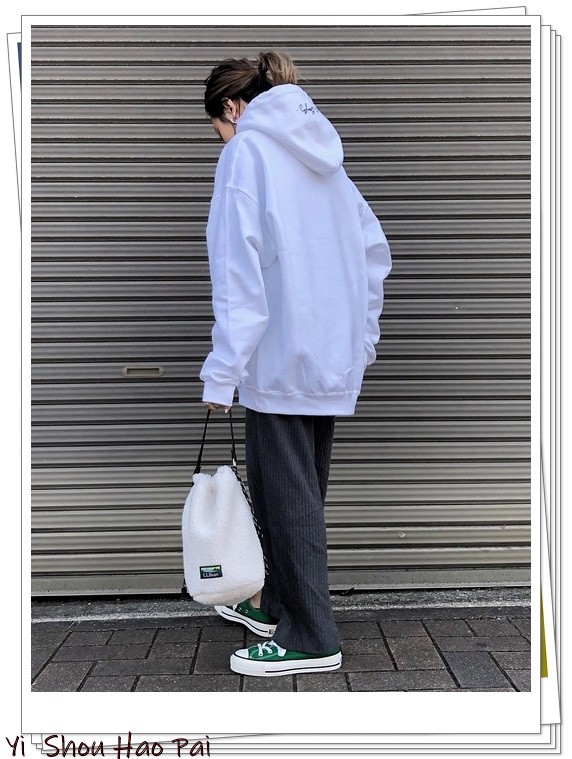 秋冬匡威鞋穿搭精選!或許你能從中找到板鞋的搭配靈感 秋冬匡威鞋穿搭精選!或許你能從中找到板鞋的搭配靈感