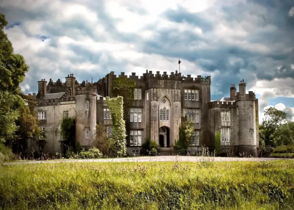 18歲被北大拋棄，25歲成愛爾蘭首位中國伯爵夫人！真實版灰姑娘