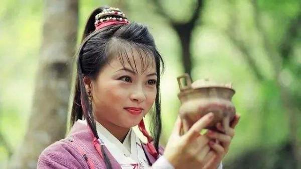 “阿紫”劉玉翠：長期居住內地，領退休金生活，現無通告開始直播