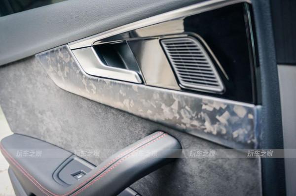 獨一無二的奧迪S4,鍛造碳纖維內飾讓人耳目一新 獨一無二的奧迪S4,鍛造碳纖維內飾讓人耳目一新