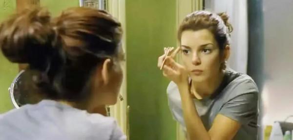 西班牙懸疑驚悚片《黑暗面》：一場試煉人性的暗黑實驗