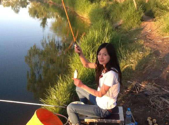 我，離開大城市隱大山的這幾年，每天柴火飯山水，釣魚種地的日子