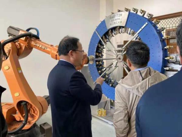 從原材料到成衣 實現“一鍵列印” 從原材料到成衣 實現“一鍵列印”