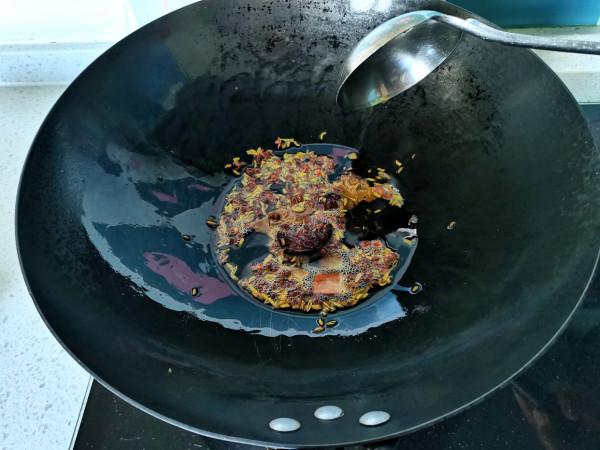 跟師傅學的肉包子做法，味道果然不一般，中秋節給家人蒸一鍋太香