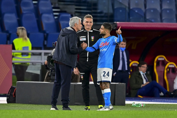 穆里尼奧全場都在搭訕，他不斷跟人家隊長說，來羅馬你能獲得金球