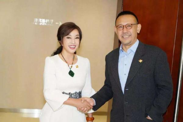 徹底成仇人!相愛後以傷害收場,這6對明星戀人,經歷了什麼? 徹底成仇人!相愛後以傷害收場,這6對明星戀人,經歷了什麼?