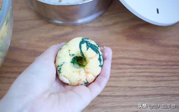 冬天大魚大肉吃膩了，試試蔬菜窩窩頭，好吃又營養高，涼了也不硬