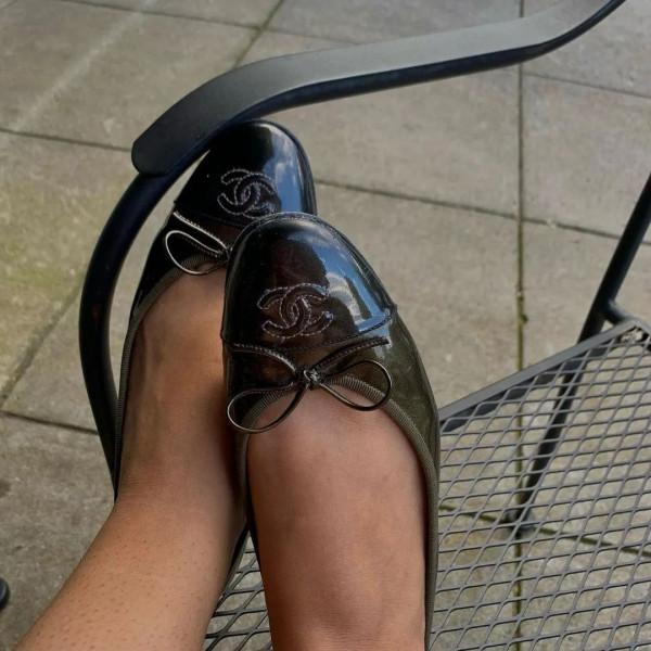 金晨跳舞又殺瘋了？單品穿出一個團的架勢！快來get氣場兩米八的同款