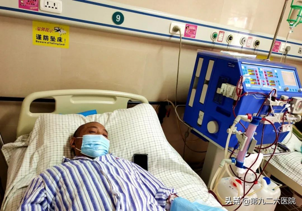 27年接力救治,鄒時明與病魔抗爭的9800余天 27年接力救治,鄒時明與病魔抗爭的9800余天