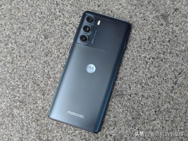 一億畫素+12GB+256GB,重回2399元,5000mAh大續航旗艦售價親民 一億畫素+12GB+256GB,重回2399元,5000mAh大續航旗艦售價親民