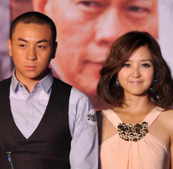 35歲的何潔,走到今天該怪誰呢?成於“超女”敗於“婚姻” 35歲的何潔,走到今天該怪誰呢?成於“超女”敗於“婚姻”