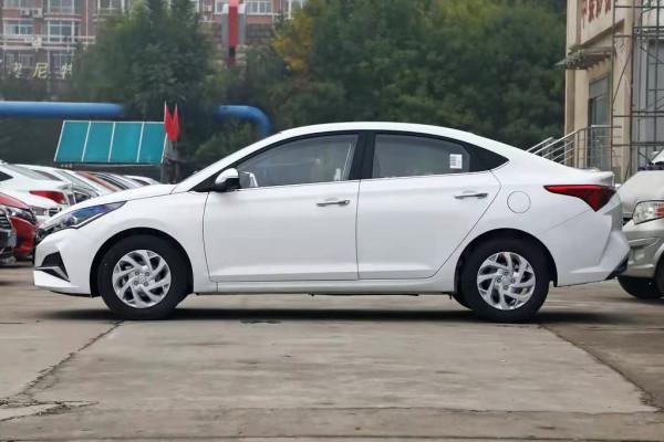 現代悅納：外觀時尚，搭載1&period;4L&plus;6MT，配置實用，指導價7&period;78萬