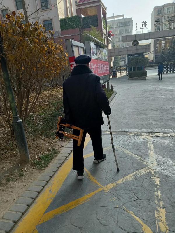 人老了該怎麼辦? 人老了該怎麼辦?