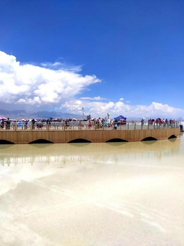 中國的天空之鏡，人一生要去的55個地方之一一茶卡鹽湖