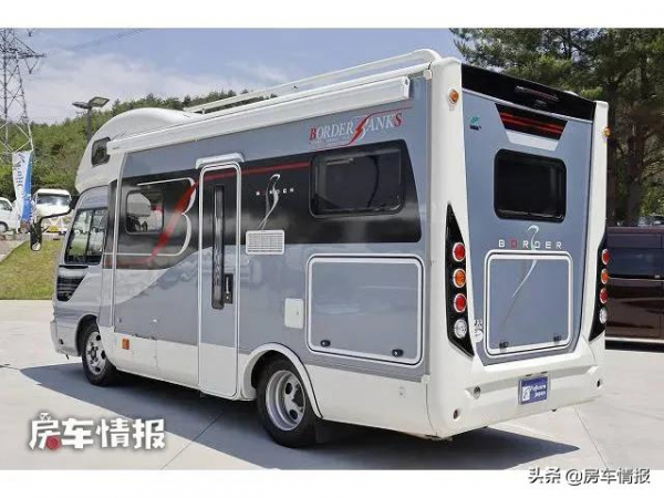 豐田中巴房車,4.0L柴油動力足,大空間像家一樣三代同堂也住得下 豐田中巴房車,4.0L柴油動力足,大空間像家一樣三代同堂也住得下