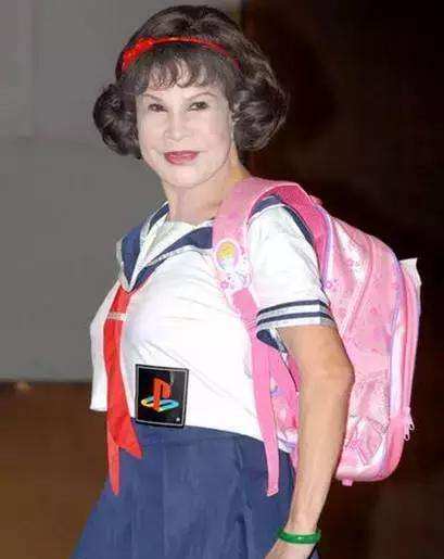 越整越難看後遺症一堆的9位女星！臉像鞋拔子，不敢做大表情