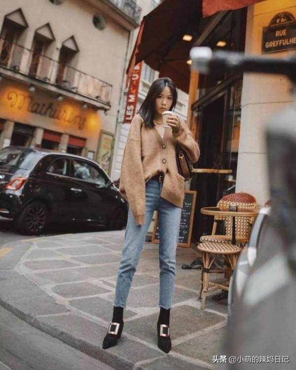 把你的衛衣收起來吧!今年流行穿“奶奶衫”,百搭顯瘦還特時髦 把你的衛衣收起來吧!今年流行穿“奶奶衫”,百搭顯瘦還特時髦