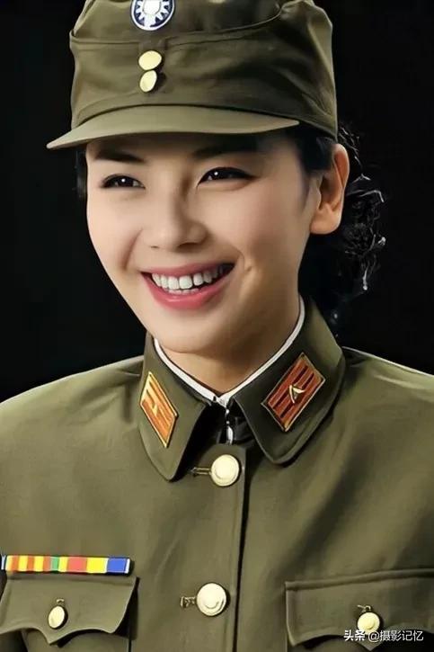 劉濤：濤姐的軍人形象，喜歡嗎