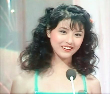 把女二硬生生演成女一的女明星，個個演技派，小到27歲大到55歲