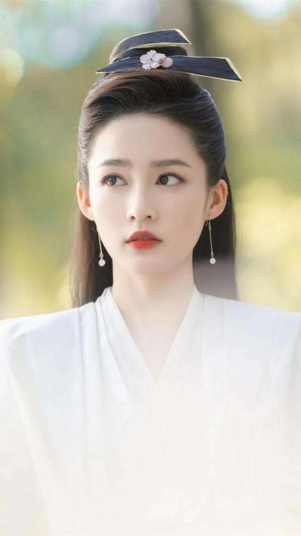 都說TVB演員青黃不接，內地小花又何嘗不是呢，觀眾只認那幾張臉