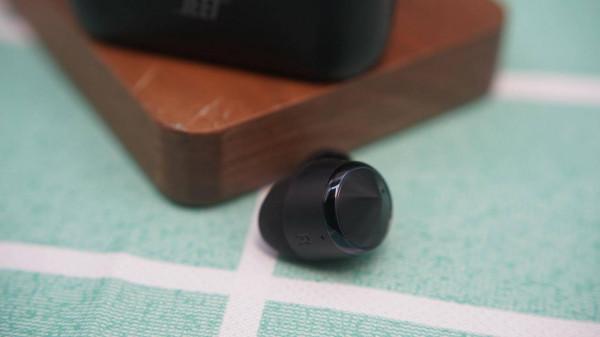 Type-C插口普及，學生黨的藍芽耳機選它準沒錯