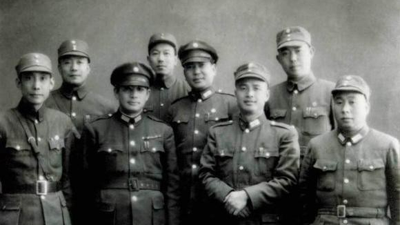 為什麼朝鮮戰場正需兵力，毛主席卻把重兵調向兩廣地區？