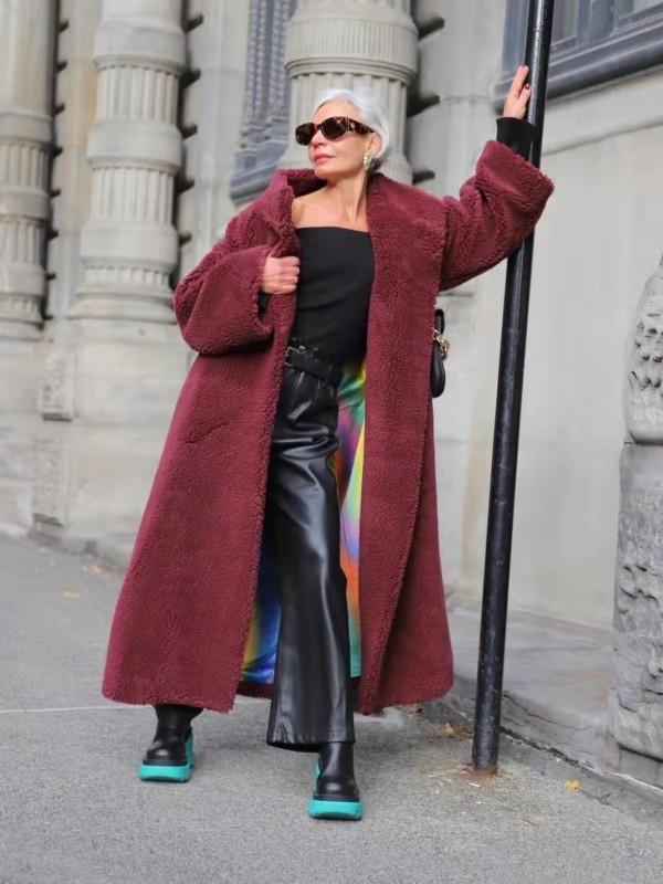 年過六十穿外套少穿“奶奶裝”,瞧瞧網紅奶奶,打扮既時髦又高階 年過六十穿外套少穿“奶奶裝”,瞧瞧網紅奶奶,打扮既時髦又高階