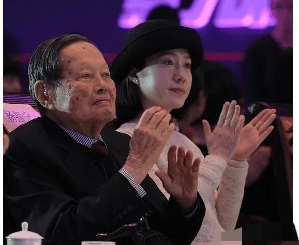 7對很難離婚的明星夫妻,有的誓要白頭,有的追求自由,各有所願 7對很難離婚的明星夫妻,有的誓要白頭,有的追求自由,各有所願