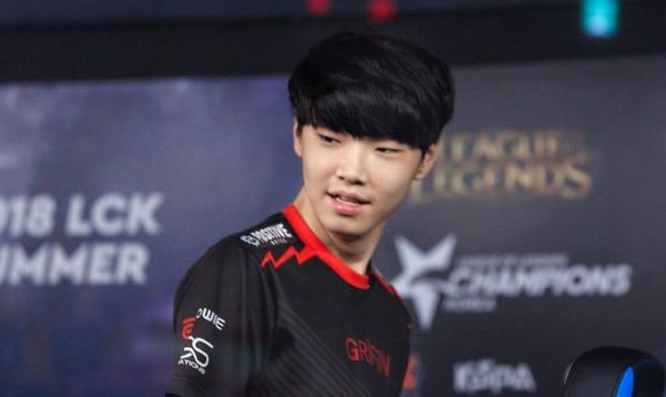 “又開始捧殺了?”麥哥稱Chovy是LCK的最強中單 “又開始捧殺了?”麥哥稱Chovy是LCK的最強中單