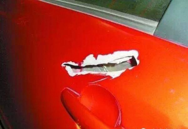 美國警察出警,為什麼從不關車門? 美國警察出警,為什麼從不關車門?