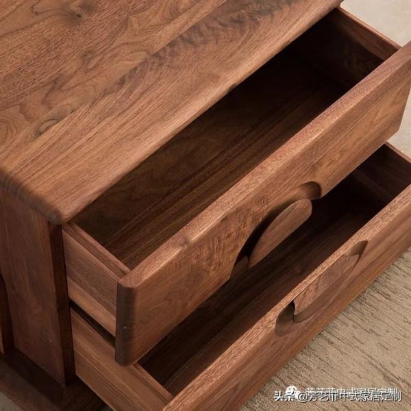 148㎡新中式，黑檀+黑胡桃傢俱，通透禪意，一進門就被治癒了