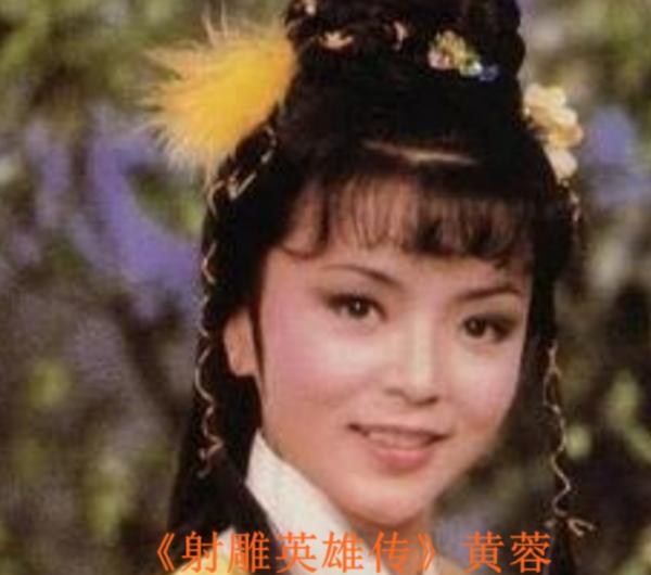 為慈善裸捐56億，66歲無兒無女，“賭神”周潤發憑什麼火了41年？