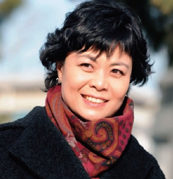 中國作協主席鐵凝，54歲等來真愛：我寧願沒有，也不要湊合的婚姻