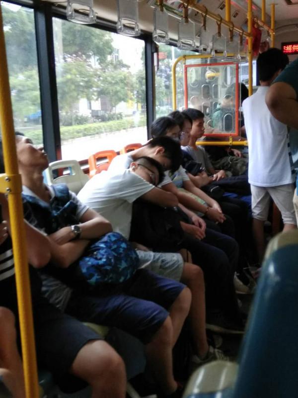 7年前,因救人而錯失高考的2位“奪刀少年”,現今如何了? 7年前,因救人而錯失高考的2位“奪刀少年”,現今如何了?