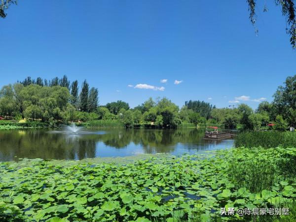 魯能格拉斯小鎮墅區 質拙抱樸，清靈自在讓生活，重回中國院居