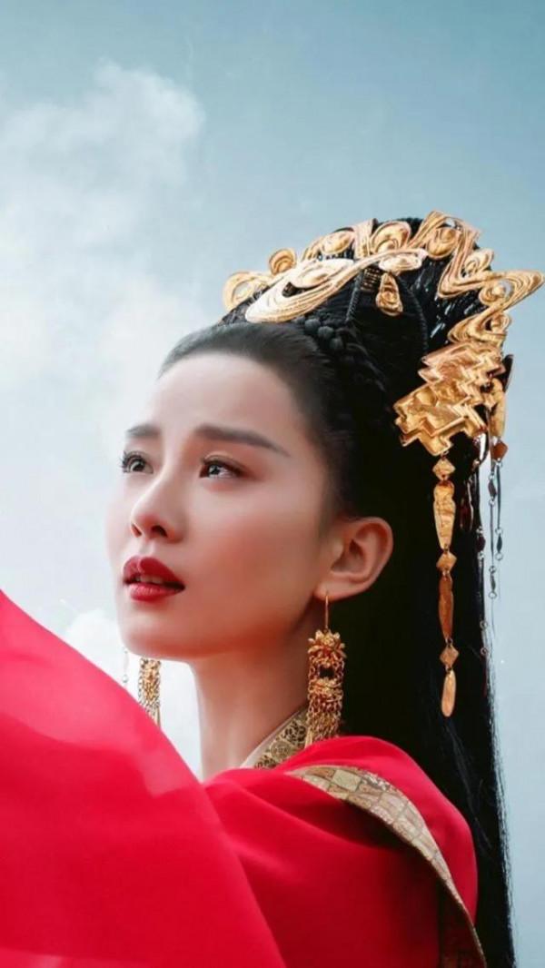 看了劉詩詩的古裝造型 終於知道她為什麼叫詩爺