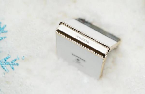 逐夢世界 三星Galaxy Z Flip3 5G奧運紀念版精美圖賞