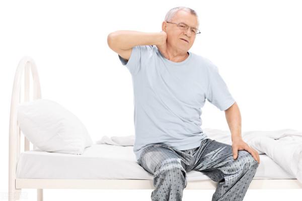 冬天賴床有益身體健康 晚起5分鐘對身體有好處