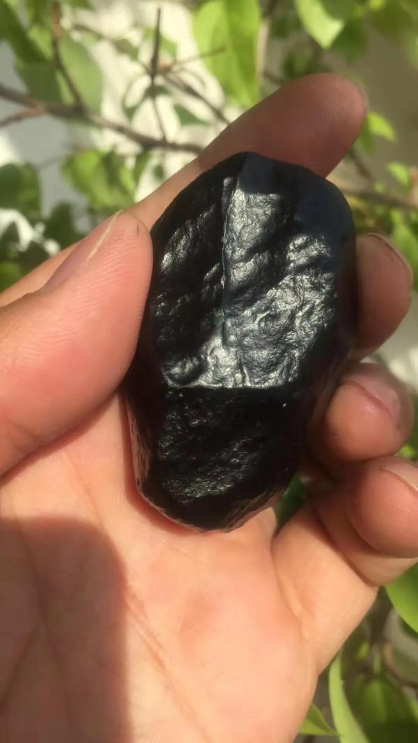 和田籽玉戈壁料黑青