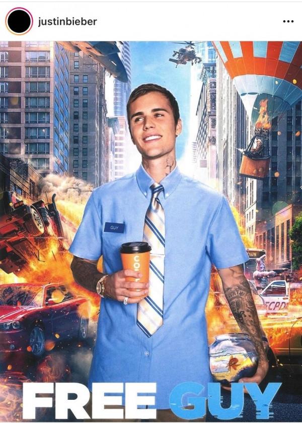 死侍夫婦牽著手逛街,女方穿著臃腫顯土氣,網友:女神也老了呀 死侍夫婦牽著手逛街,女方穿著臃腫顯土氣,網友:女神也老了呀