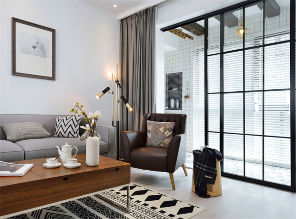 簡單的佈置，不簡單的家