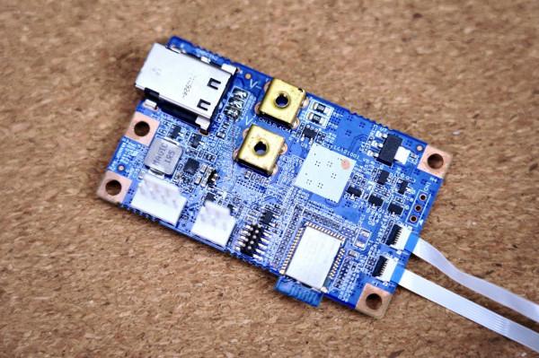 機械革命 &sol; 機械師 &sol; XMG 12代遊戲本水冷散熱拆解