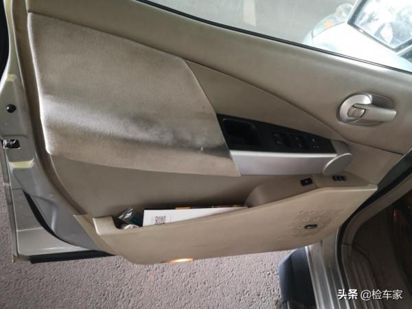 不到5萬塊買輛當年50萬的日系MPV，看完車況買家一句話：零容忍