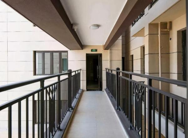 買房選邊戶好還是選中間戶好？