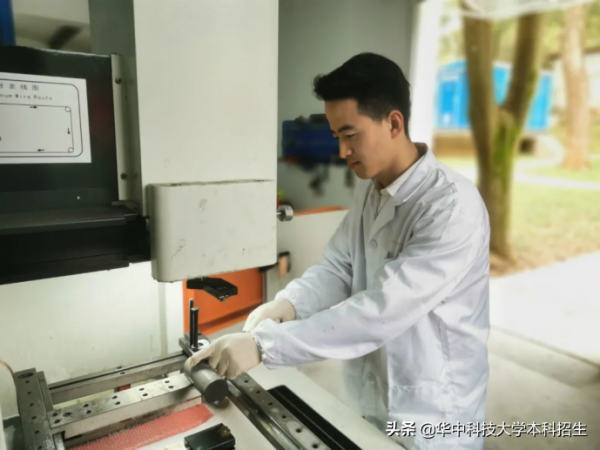 湖北學霸軍人“火了”：服役於火箭軍，獲軍級表彰，退伍後還直博985！