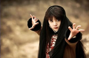 蘿莉臉太騙人！竟是隱形高個，看臉150看腿170，原來錯怪男星矮了