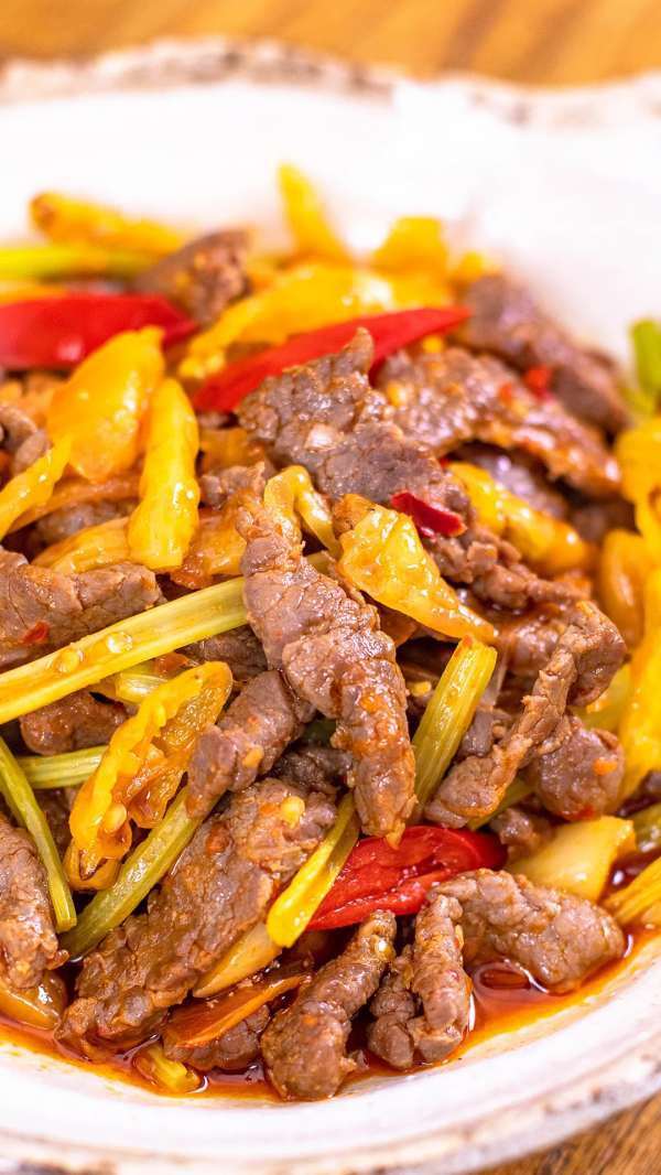 牛肉這樣做,乾飯人都饞哭了!不吃上3碗米飯根本停不下來 牛肉這樣做,乾飯人都饞哭了!不吃上3碗米飯根本停不下來