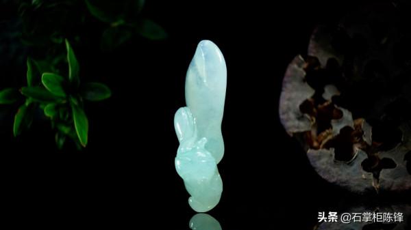 玉雕師平時丟掉的廢料去哪了？在這裡，它們“變廢為寶”