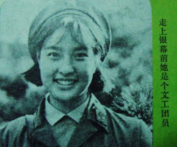 結過4次婚,愛過6個男人,為何60歲的劉曉慶還能嫁頂級富豪? 結過4次婚,愛過6個男人,為何60歲的劉曉慶還能嫁頂級富豪?